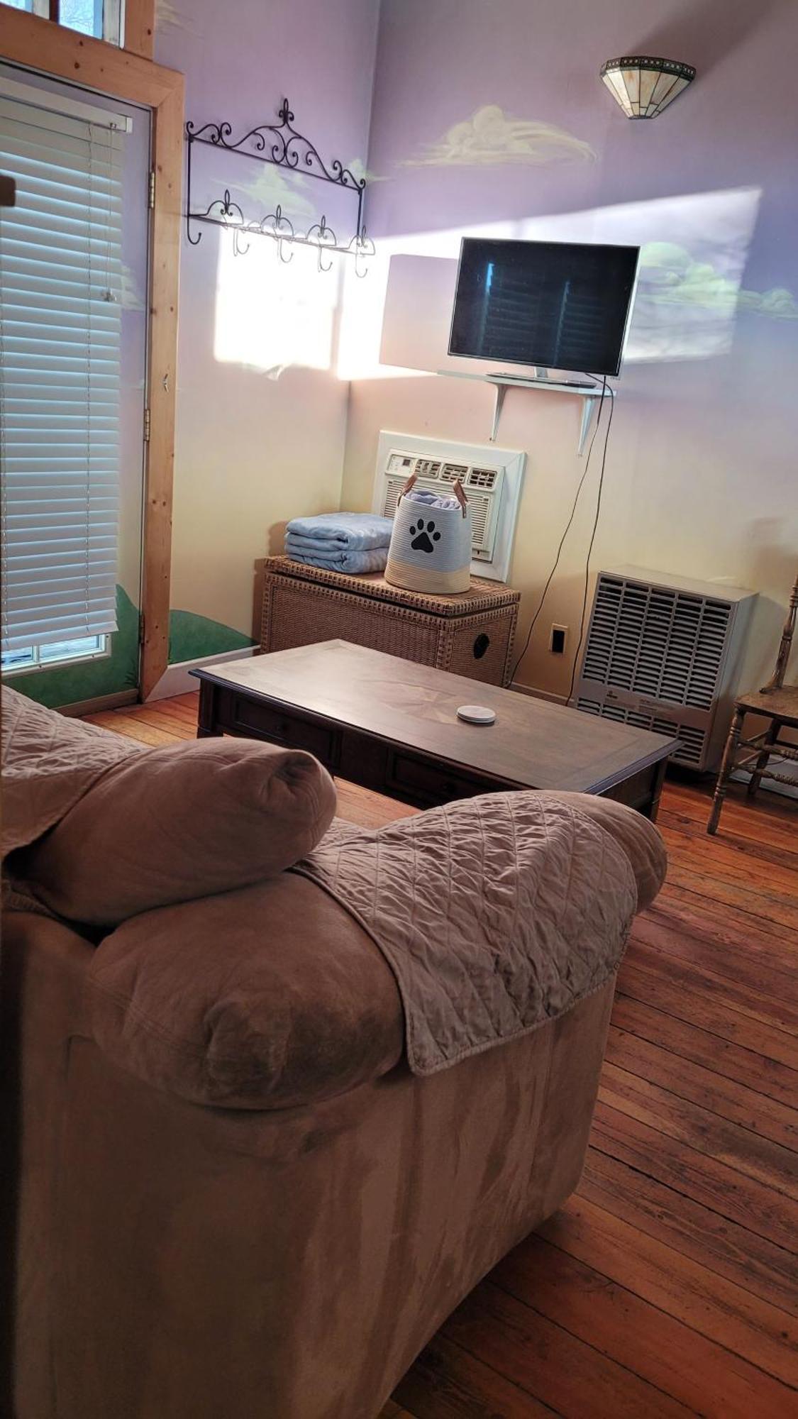 Angel Cottage With A Sauna Or The Cozy With A Jacuzzi Tub, Both Are Studios With A View Of Маунт Шаста Екстериор снимка
